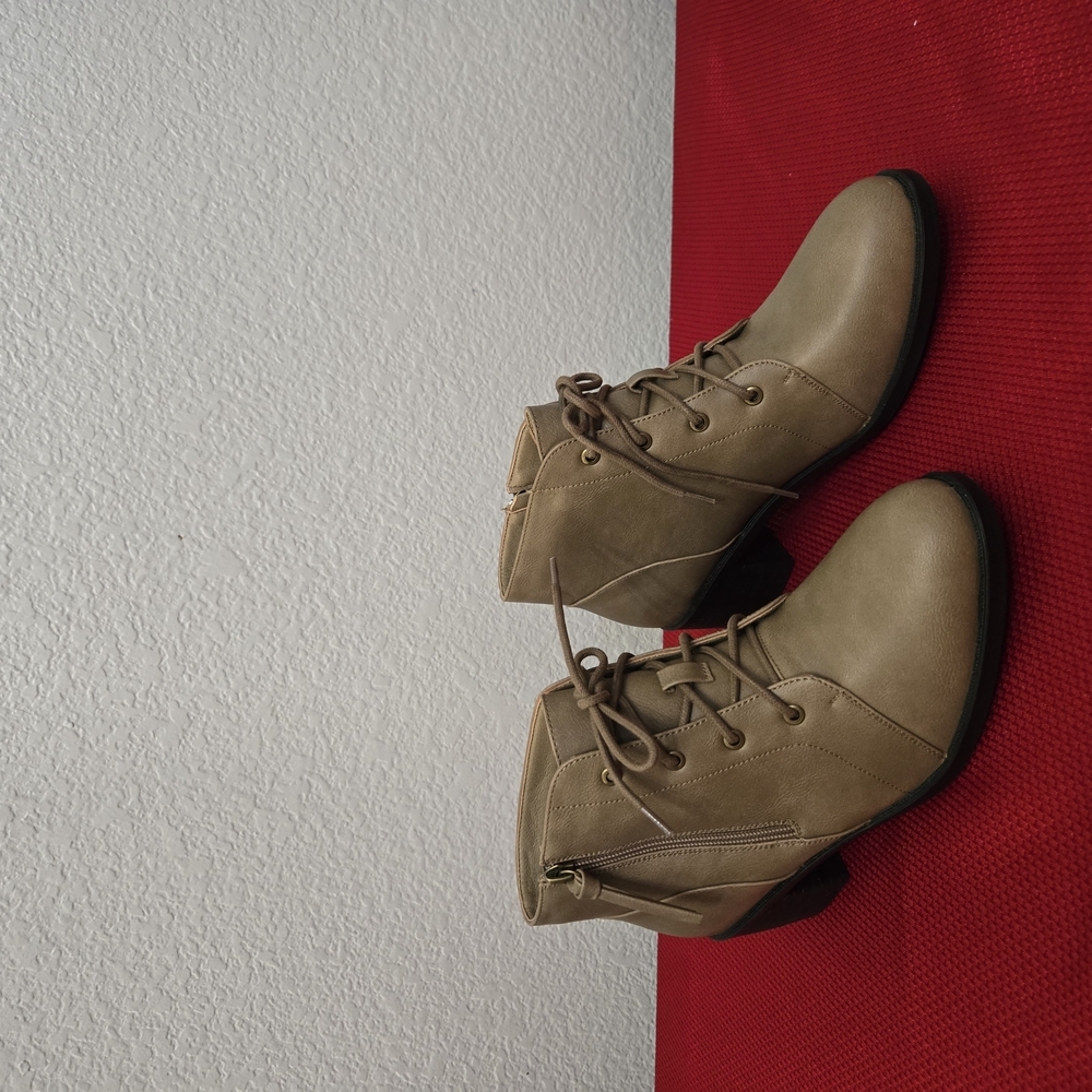Becker Taupe Lace-Up Boots